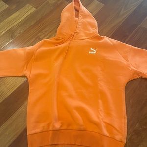 ORANGE PUMA HOODIE WORN ONCE
